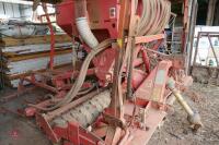 2001 KUHN LC302 AIR DRILL - 23