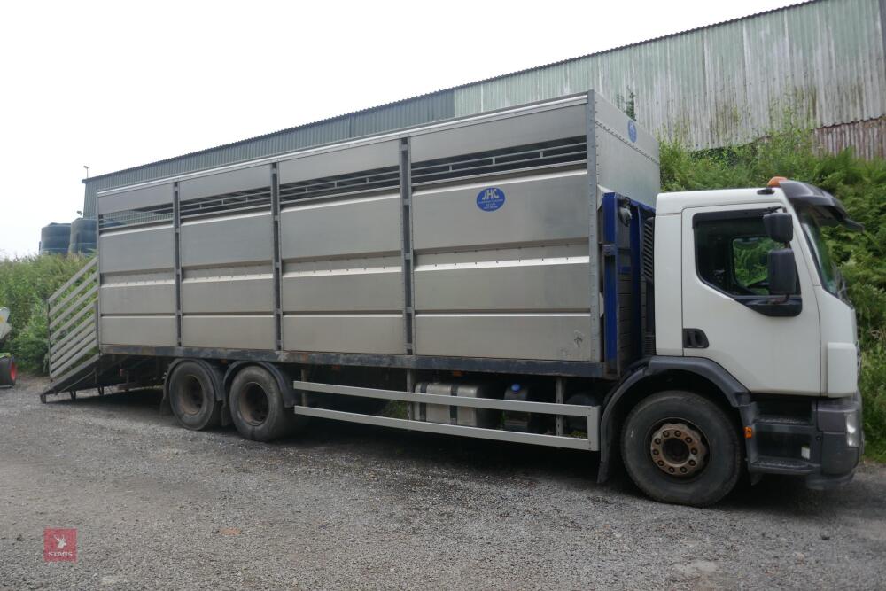 2010 VOLVO LORRY & LIVESTOCK CONTAINER