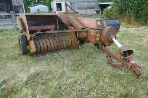 MCCORMICK B47 CONVENTIONAL BALER (S/R)