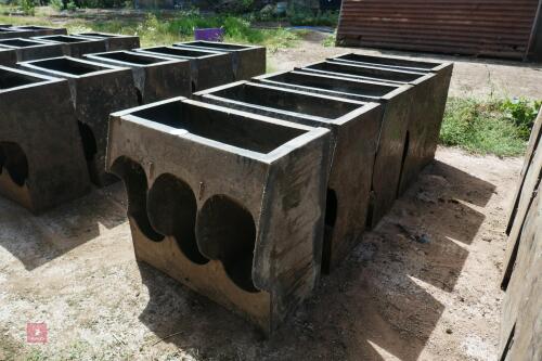 5 X 3' PLASTIC LIVESTOCK FEEDERS