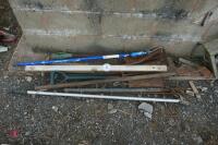 GARDEN TOOLS & SPIRIT LEVEL