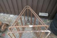 METAL TRUSSES