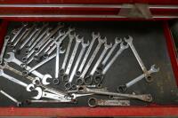 SNAP ON TOOLBOX C/W CONTENTS - 9