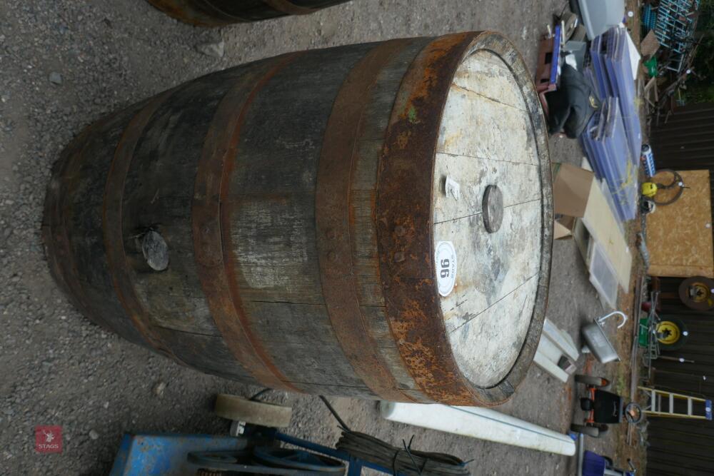 FULL OAK WHISKY BARREL