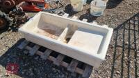 LARGE BELFAST SINK - 3