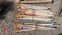 48 ELECTRIC FENCING STAKES - 5