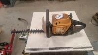 MCCULLOCH HEDGE TRIMMER - 2