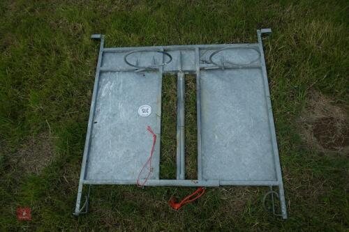 SHEEP HEAD YOKE HURDLE - GALVANISED