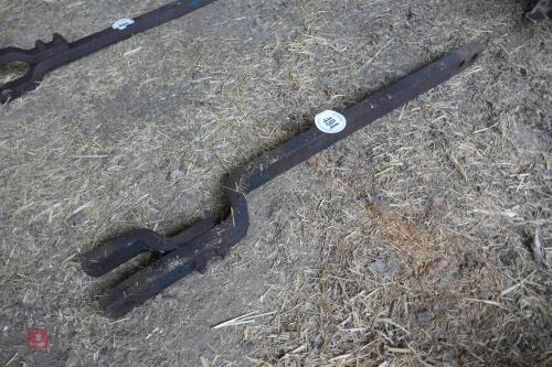 TRACTOR PIN HITCH