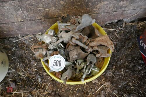 BUCKET OF SCAFFOLD CLIPS