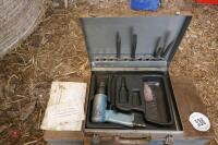 AIR DRIVEN CHISEL GUN & VARIOUS - 2