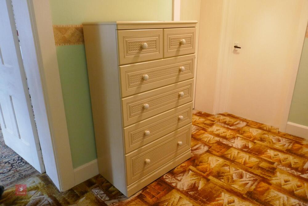 CHEST OF DRAWERS