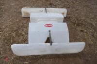 2 - 3'10" WYDALE PLASTIC FEEDERS - 7