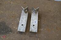 2 CONCRETE PANEL LIFTING BRACKETS - 2