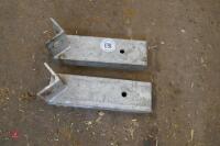 2 CONCRETE PANEL LIFTING BRACKETS - 4