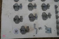 15 GATE LATCHES - 3