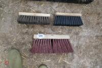 7 UNUSED BRUSH HEADS - 2