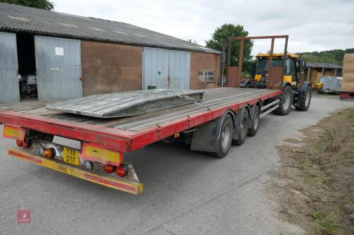 TRI-AXLE 31' 6" FLATBED SLOPER TRAILER