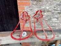 WOODEN SADDLE RACK - 9