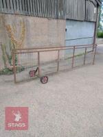 4.8M HD YARD GATE C/W WHEELS