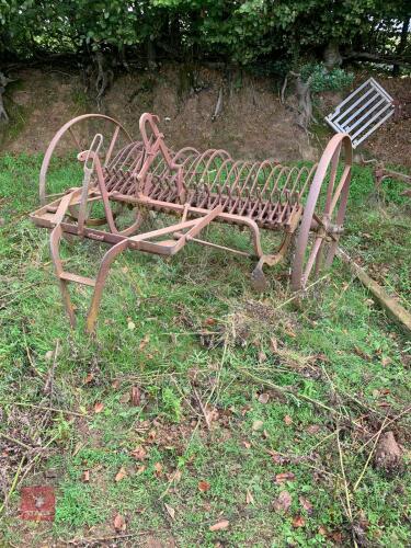 HORSE DRAWN VINTAGE HAY RAKE