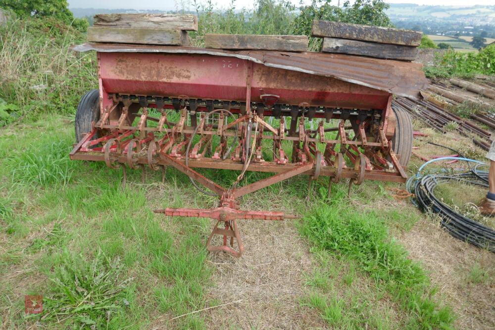 MASSEY FERGUSON 34 15 RUN SEED DRILL