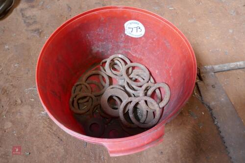 TUB OF METAL RINGS