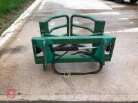 ROUND BALE SQUEEZE HANDLER - 3