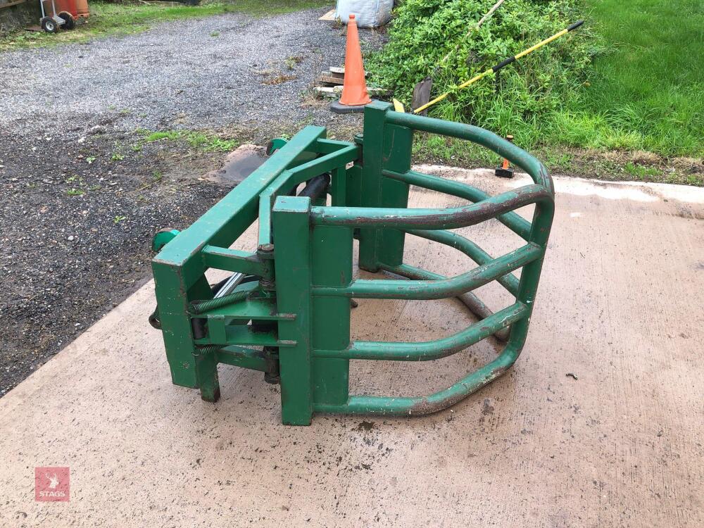 ROUND BALE SQUEEZE HANDLER