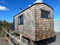 15' X 7' CANADIAN CEDAR SHEPHERDS HUT - 3