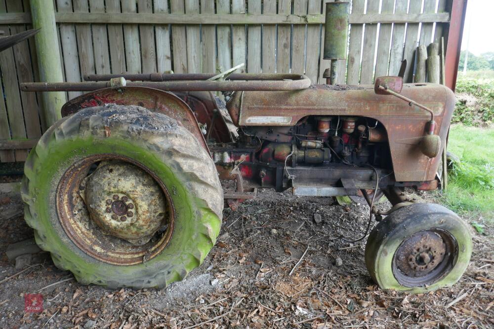 DAVID BROWN 880 IMPLEMATIC 2WD TRACTOR