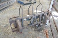 QUICKE FLEXIBLE BALE HANDLER - 3