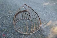 2 METAL WALL HANGING HAYRACKS - 5