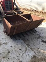 MASSEY FERGUSON 35 3 CYLINDER TRACTOR C/W LOADER - 9