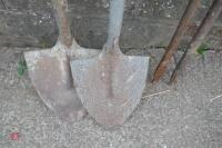 2 x SHOVELS, IRON BAR & BUCKRAKE TINE - 2