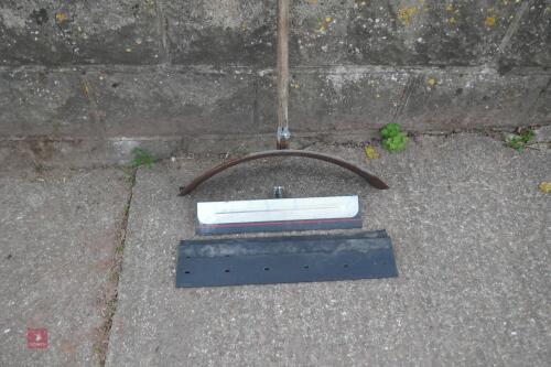 YARD SCRAPER 18" SQUEEGEE