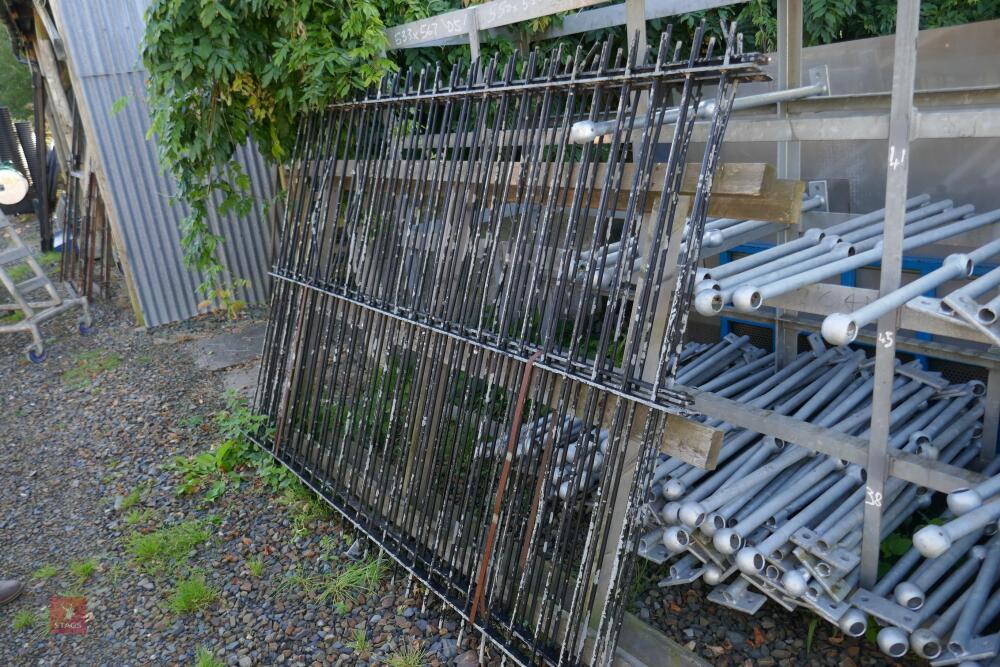 3 STEEL FENCE PANELS