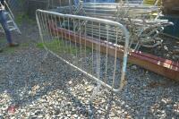 20 INTERLOCKING PEDESTRAIN BARRIERS - 5