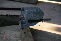 TELES 2 MAN CHAINSAW