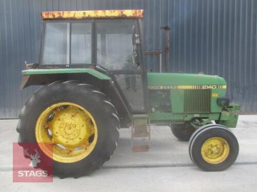 JOHN DEERE 2140 2WD TRACTOR