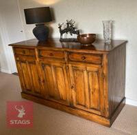LARGE WOODEN SIDEBOARD - 2