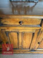 LARGE WOODEN SIDEBOARD - 3
