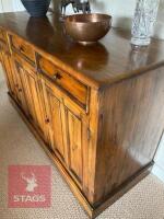 LARGE WOODEN SIDEBOARD - 7