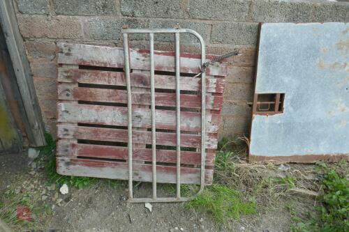 METAL GATE 125CM X 55CM