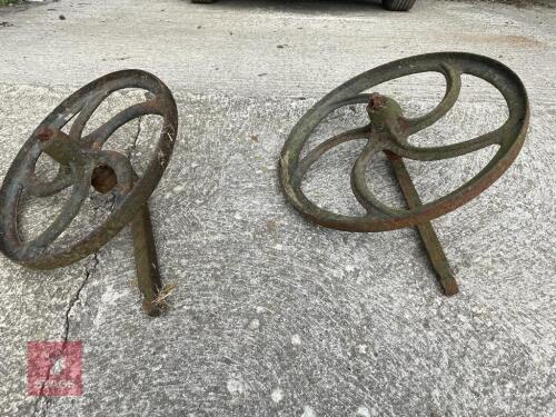 2 X DECORATIVE CAST IRON WHEELS