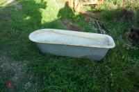 CAST BATH/ PLANTER