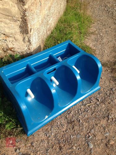 WYDALE 3 TEAT CALF FEEDER