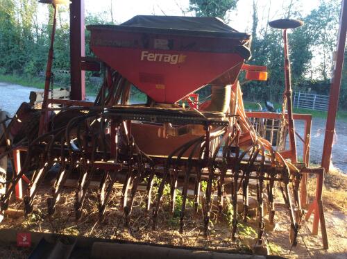 ACCORD FERRAG PNEUMATIC 24 COULTER DRILL