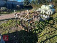 ROUND BALE FEEDER - 4