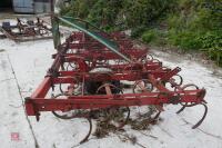 KVERNELAND FOLDING SPRING TINE HARROWS